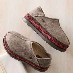 UGG Tasman Slipper